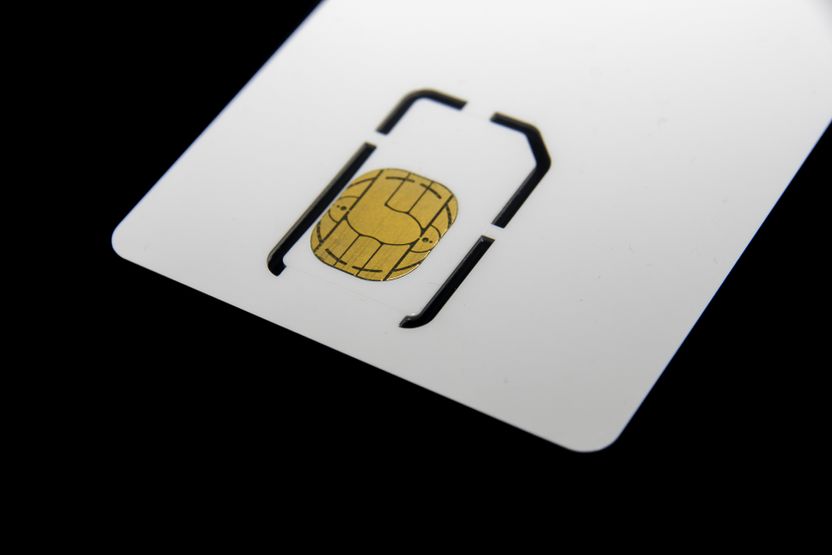 보이스피싱 직접 안 해도 징역 3년… ‘유심만 넘긴’ 20대의 최후 기사 관련이미지