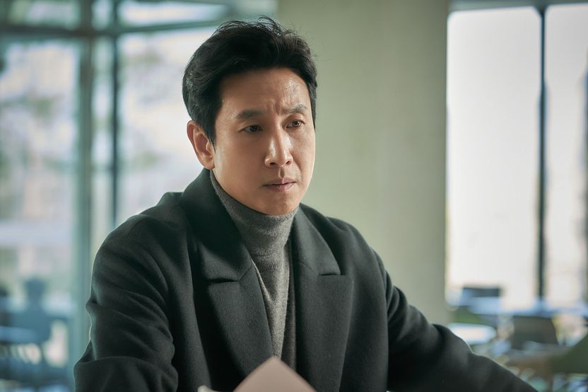 故 이선균 협박해 3억 뜯은 유흥업소 실장, 항소심도 징역 7년 구형 기사 관련이미지