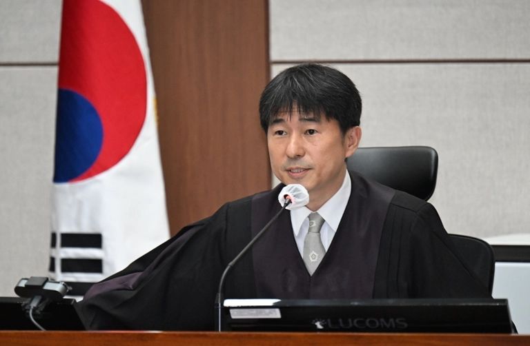 김용현 전 국방부장관 보석 석방 '초읽기'...지귀연 판사 "적극 검토하겠다" 기사 관련이미지