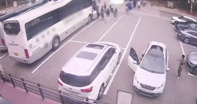 "관광버스 2대 예약" 믿고 준비했는데…화장실만 쓰고 '먹튀'한 얌체 손님들 기사 관련이미지