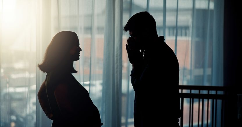 혼전 임신시켜 놓고 외도하며 떠나간 남자…어떤 법적 대응 할 수 있나? 기사 관련이미지