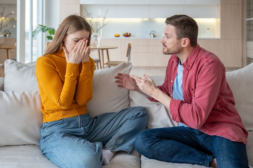 맞벌이하지 않으면 이혼하겠다는 남편…“이것이 이혼 사유가 될 수 있나?” 기사 관련이미지