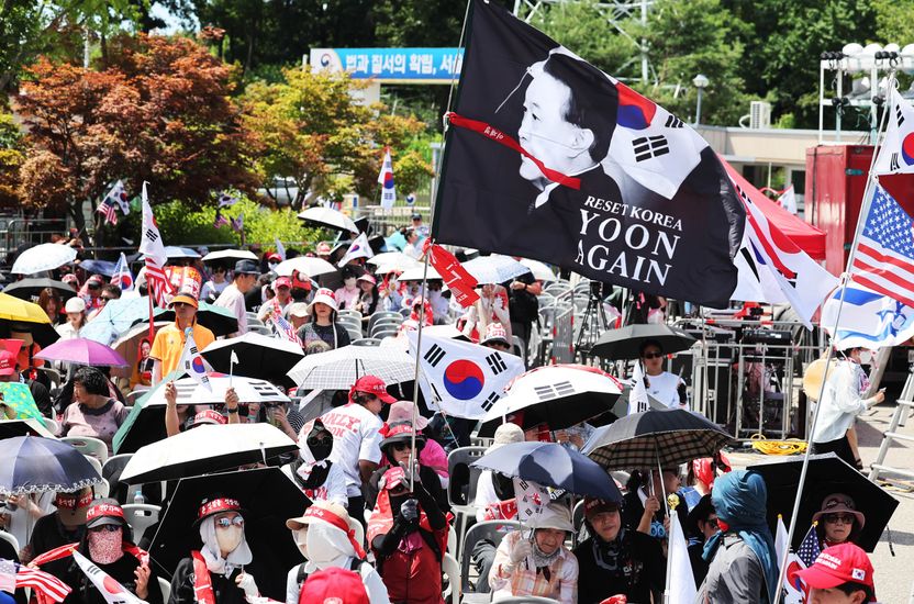 등 돌린 복심들, 尹 향한 칼날 되다 기사 관련이미지