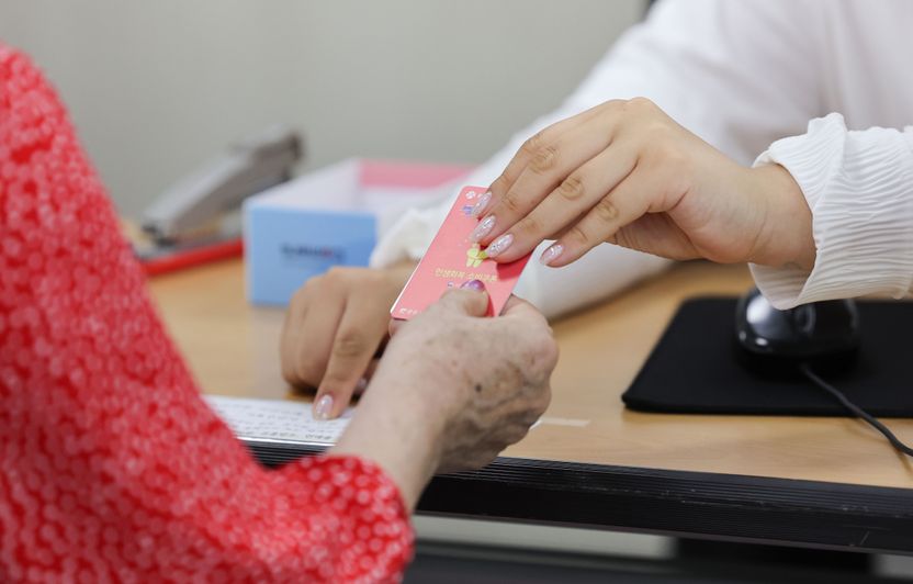 경찰, '민생회복 소비쿠폰' 불법 유통 특별단속 돌입…4대 행위 집중 단속 기사 관련이미지