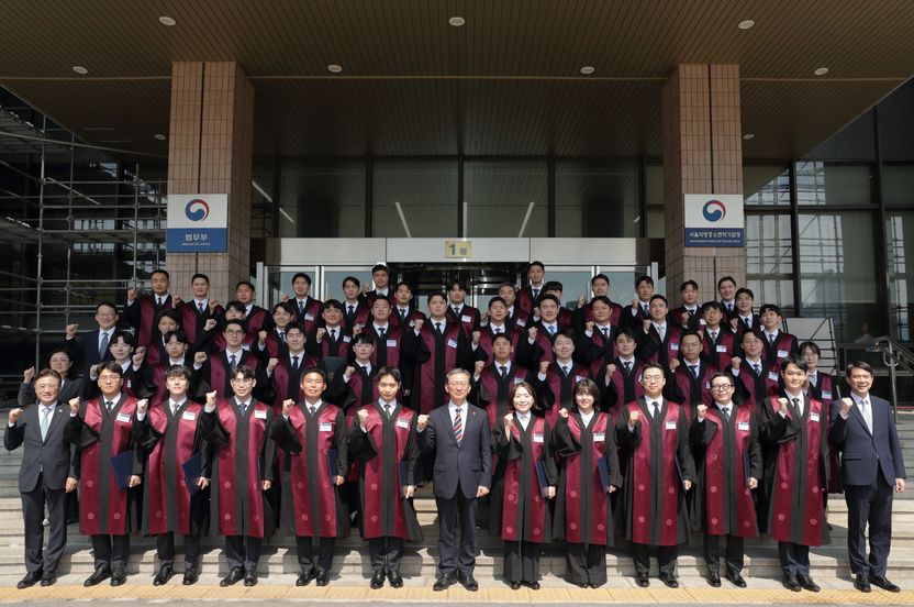 법무부, 법무관·경력법조인 출신 검사 49명 신규 임용 기사 관련이미지