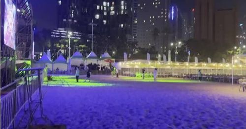 자릿세 3500만원, 피해액 20억…텅 빈 해운대 백사장, 상인들 손해는 누가 책임지나 기사 관련이미지