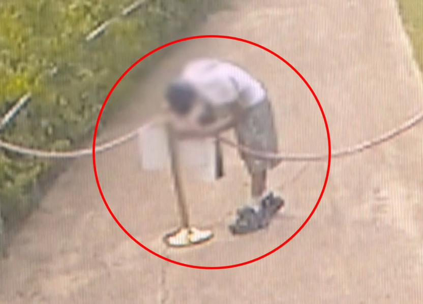 문화유산에 남은 '스티커 자국'…아이돌 소속사가 져야 할 민·형사상 책임 기사 관련이미지