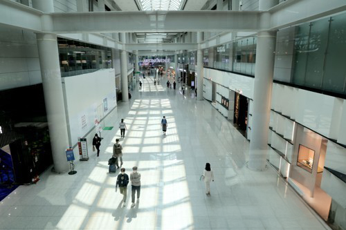 인천공항 외국 기업인 입국심사 개선…경제단체 추천 시 별도 심사대 이용 기사 관련이미지