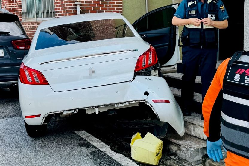 주차 중 '급발진' 의심 사고, 운전자 책임은? 기사 관련이미지