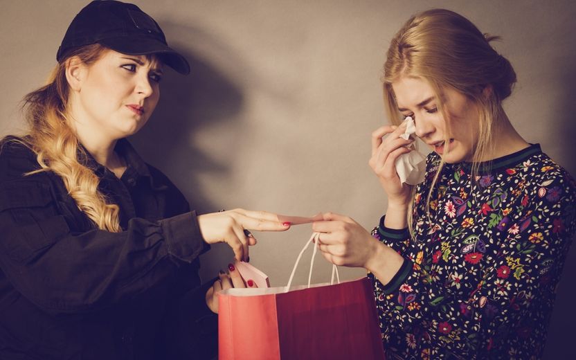 미국 시민권자인 유학생이 한국에서 2만 원 상당 절도 혐의 받아…정시 출국에 영향 미치나? 기사 관련이미지