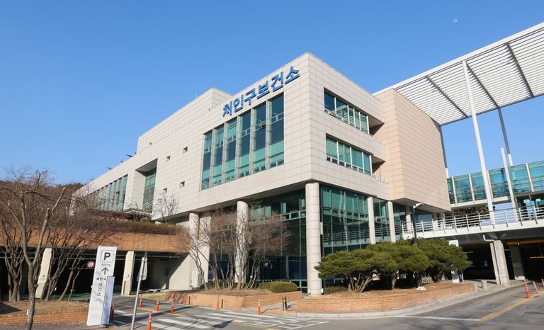 기숙학원 결핵 확진, '수능 코앞' 300명 공포에 떨고 있다...보상 가능성은? 기사 관련이미지