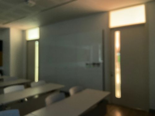 제자가 보낸 음란 사진 한 장에 교실이 무너졌다…'방과 후'라 교권침해 아니라는 학교 기사 관련이미지