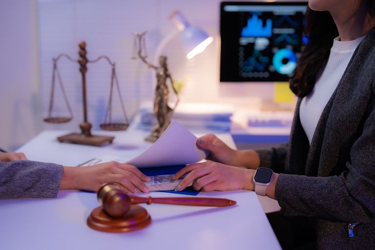 아내의 상간 소송 끝나자, '구상권 폭탄' 공포에 떠는 남편…변호사 12인 답하다 기사 관련이미지