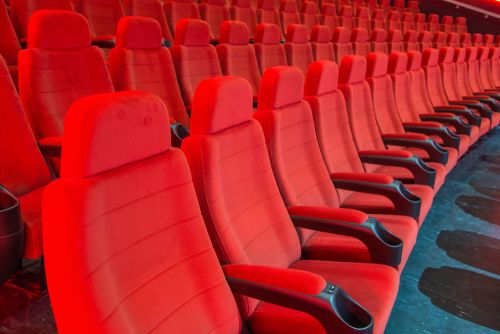 영화관 팔걸이, 어느 쪽이 제 건가요?…법적으로 따져봤더니 기사 관련이미지