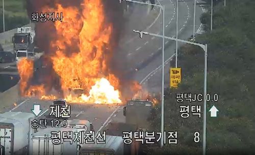 고속도로 참사, 4중 추돌 후 스프레이 폭발 법적 책임은? 기사 관련이미지