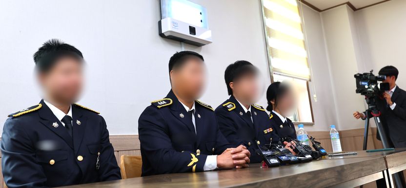 故 이재석 경사 순직 사고, '진실 은폐' 의혹 제기 동료 해경들 "함구 지시" 폭로 기사 관련이미지