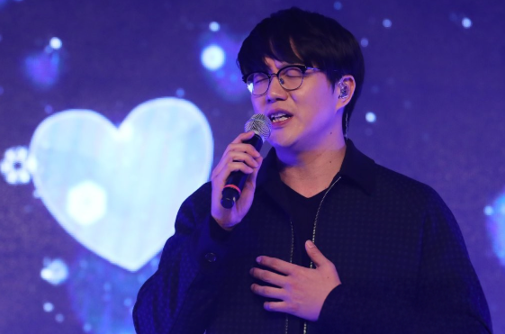 옥주현 이어 성시경까지…14년간 소속사 미등록 운영 "법 몰랐다" 기사 관련이미지