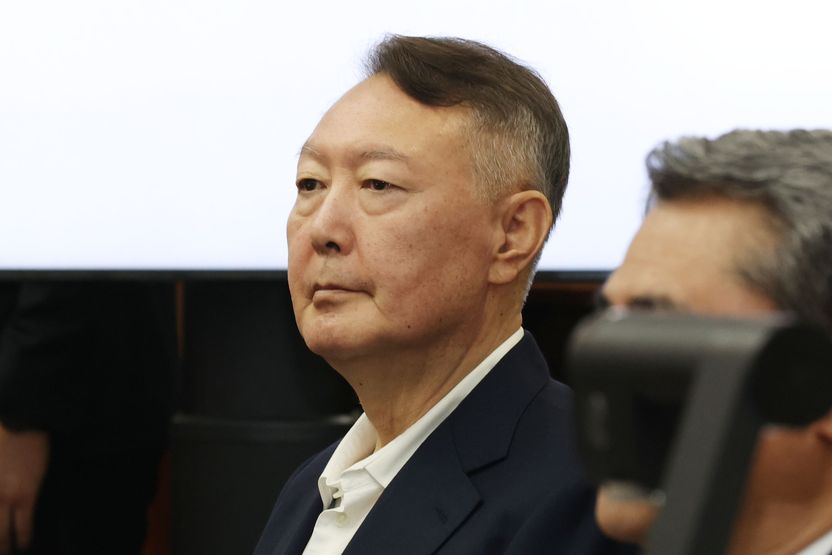 "1.8평 독방은 서바이벌" 윤석열 체력 호소, 보석 허가로 이어질까? 기사 관련이미지