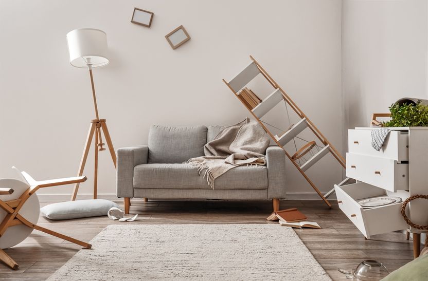 "소주병으로 맞고 물건 집어던져"…수십 년 가정폭력, 증거 없어도 이혼 가능할까? 기사 관련이미지