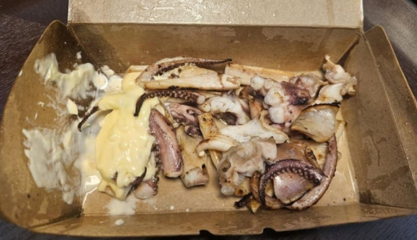 “제주 오징어 반만 줬다?” CCTV 공개한 상인회 역공…허위면 징역 7년 기사 관련이미지