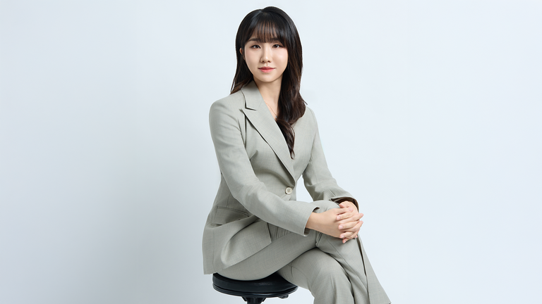 ‘730억 사기 사건 무죄’, ‘준강간 항소심 뒤집은 판결’. 조민경 변호사의 무기는 디테일이었다. 진료기록 한 줄, 계약서 한 문장까지 놓치지 않는 전략이 승소를 만들었다.