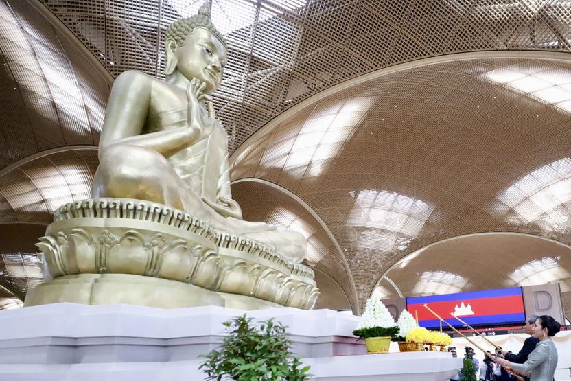 성형수술에 난민신청까지…120억 로맨스스캠 캄보디아 총책 부부의 기막힌 도주극 기사 관련이미지