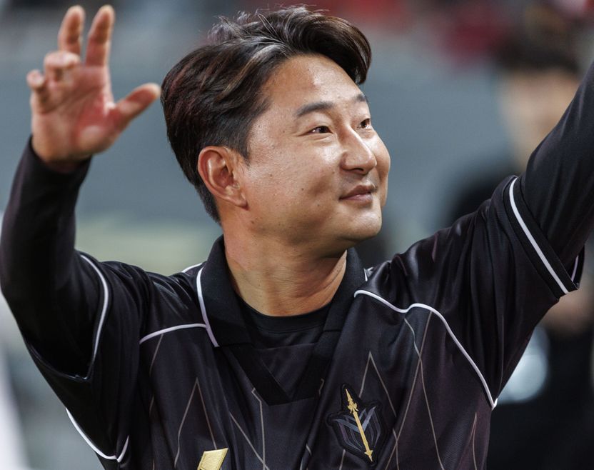 이천수, 1.3억 사기 혐의에 "그냥 준 돈" 반박… '증여' 주장 통할까 기사 관련이미지