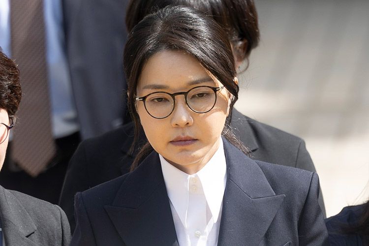 김건희, 189일 만에 샤넬백 수수 인정…‘건진법사 폭로’가 갈랐다 기사 관련이미지