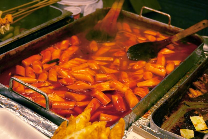 분식집 사장님의 소름 돋는 두 얼굴…아이들 몰카 수백 장 찍어댔다 기사 관련이미지