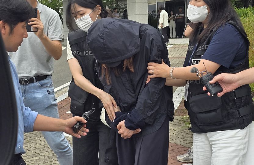 엄마랑 선생님이 훔쳐준 전교 1등…등수 밀린 친구들이 받을 위자료 액수는 기사 관련이미지