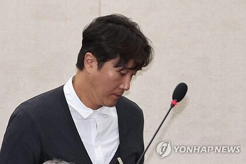 "손발 묶인 채 사망했는데…" 양재웅 병원 의료진, 첫 재판서 '일부 혐의' 부인 기사 관련이미지