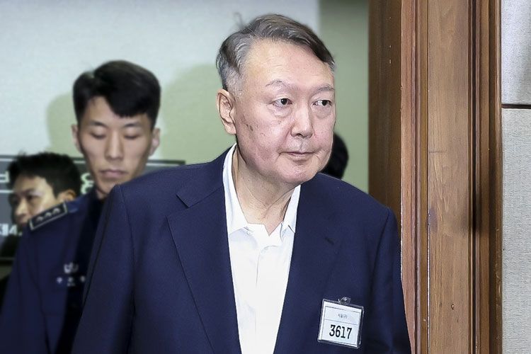 윤석열, 운명의 1월 16일... 변호사들 "내란과 별개로 실형 가능성 높다" 기사 관련이미지