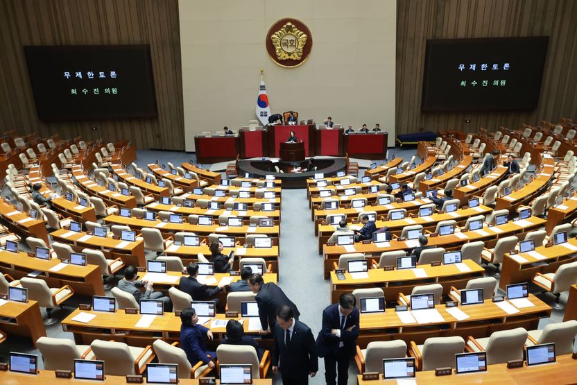 국회 문턱 넘는 '가짜뉴스 5배 배상법'... 정의구현인가, 비판세력 옥죄기인가 기사 관련이미지