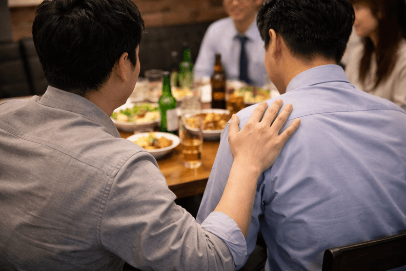 술집서 '파이팅' 어깨 툭…장난과 폭행 가르는 '한 끗' 차이 기사 관련이미지