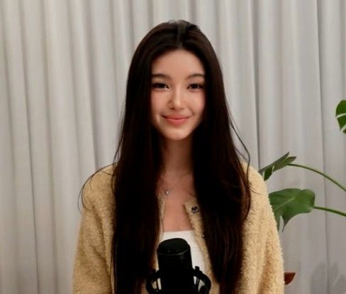 다니엘 "끝 아닌 시작" 라이브 입장 표명…430억 소송전 '위약벌 감액'이 핵심 기사 관련이미지