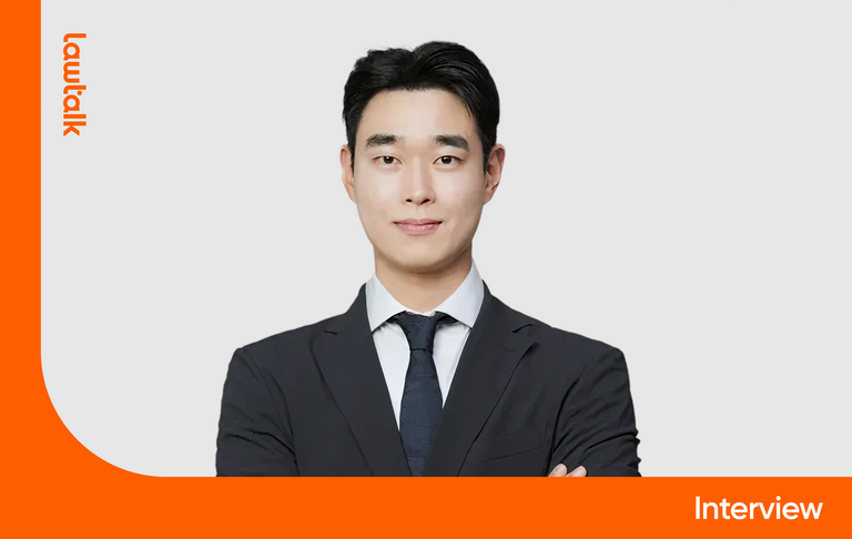 이주헌 변호사는 공공장소에서 성기 노출이 없어도 타인에게 성적 수치심을 주면 공연음란죄로 처벌 가능하다고 밝혔다. 로톡뉴스