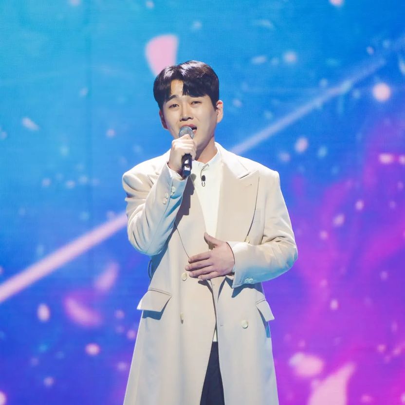 황영웅 "학폭 의혹 결백해" 3년 만에 생기부 공개…무결점 생기부의 법적 효력은? 기사 관련이미지