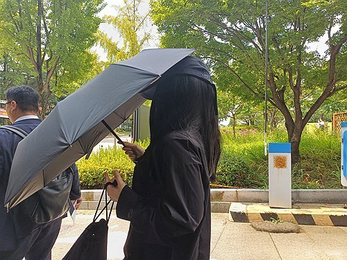 '탈덕수용소' 장원영 괴롭혀 2.5억 벌었는데 추징은 2.1억뿐? 법원 계산법은 기사 관련이미지