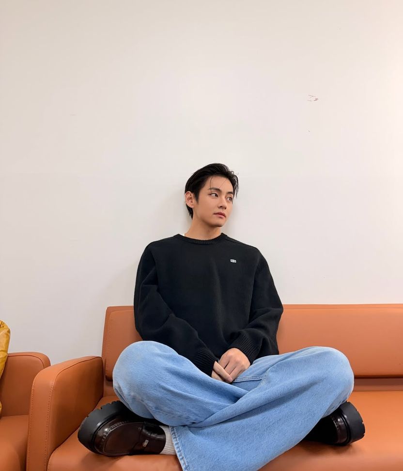 "어느 편도 아니다" 뿔난 뷔, 동의 없이 카톡 낸 민희진에 위자료 청구한다면? 기사 관련이미지