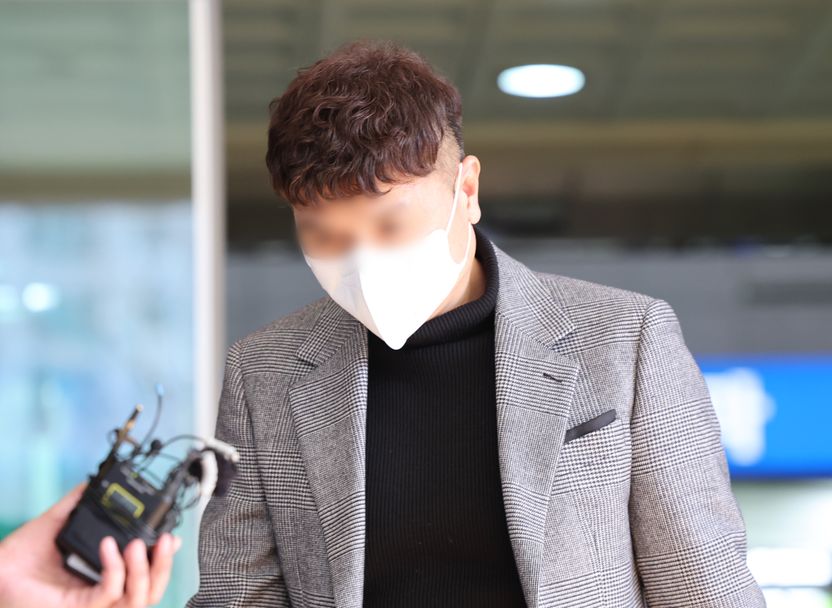 박수홍 친형 징역 3년 6개월 확정…"가족이라 봐준" 1심, "가족이라 더 나빠" 뒤집혀 기사 관련이미지