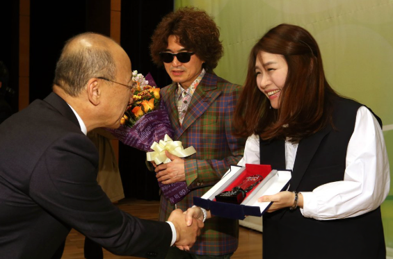 항소했으니 양육비 보류? 홍서범 아들 부부 불륜 공방 속 숨겨진 법적 진실 기사 관련이미지