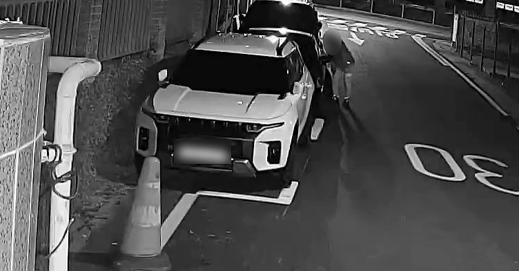 차 문 안 잠근 틈 타 롤렉스 도난⋯"차주 잘못도 있다"지만, 절도범 형량엔 영향 없다 기사 관련이미지
