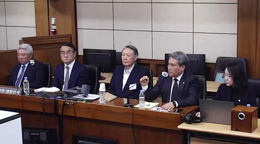 '외신 공보' 직권남용 쟁점…1·2심 엇갈린 판결, 대법원 판단은? 기사 관련이미지