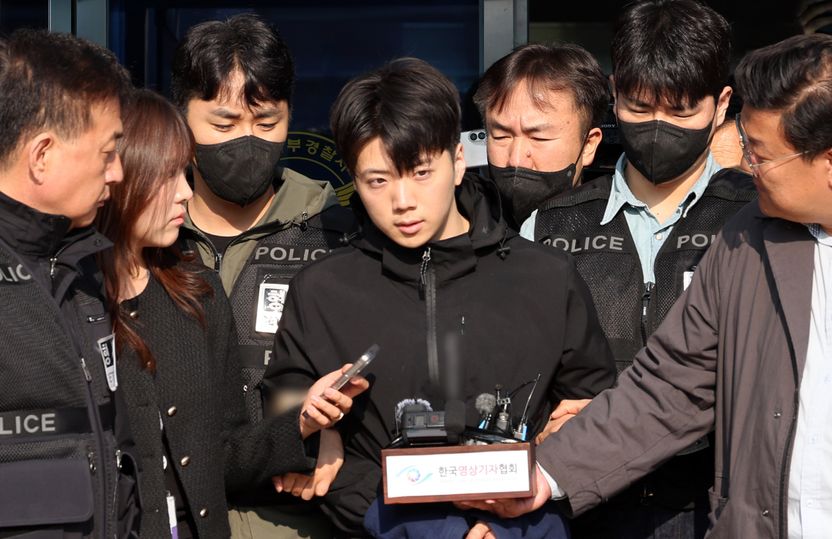 광주 여고생 구하려 피 흘린 남고생에게 "도망갔다" 악플…명예훼손에 위자료까지 각오해야 기사 관련이미지