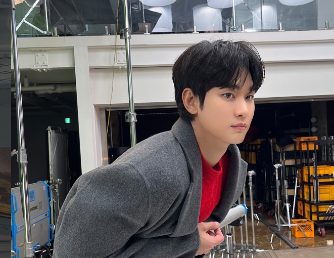 경찰, '김수현 허위사실 유포' 가세연 대표 구속영장 신청… 악성 댓글 처벌 쟁점은 기사 관련이미지