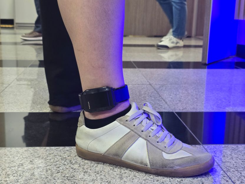 스토킹 가해자 실시간 추적 앱 도입… 피해자들은 왜 여전히 떨고 있나 기사 관련이미지