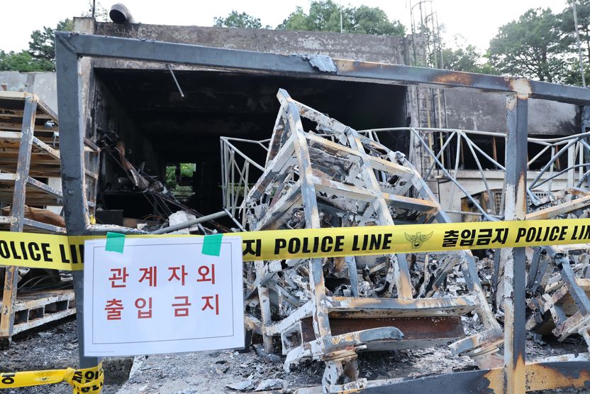 5명 목숨 앗아간 한화에어로 폭발사고, 참사 키운 '정전기'와 '보안시설'의 역설 기사 관련이미지