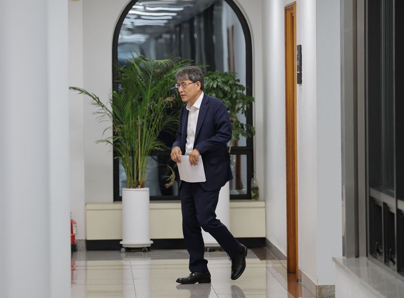 변호사들이 본 ‘6·3 지선 투표용지 부족 사태’…선거무효·손배·직무유기 쟁점 될까 기사 관련이미지