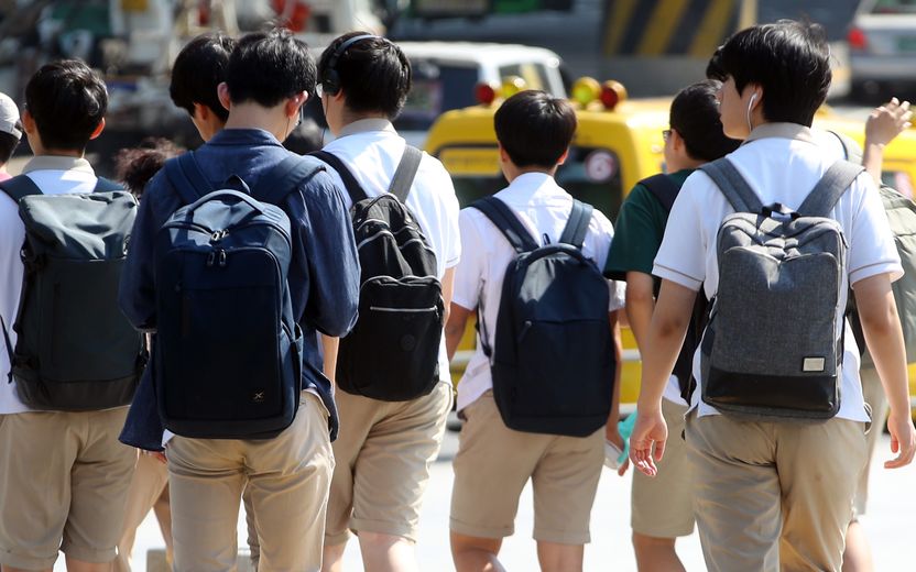 고1 학업 중단자 1만명 시대… '내신 리셋' 위해 자퇴표 던지는 아이들 기사 관련이미지