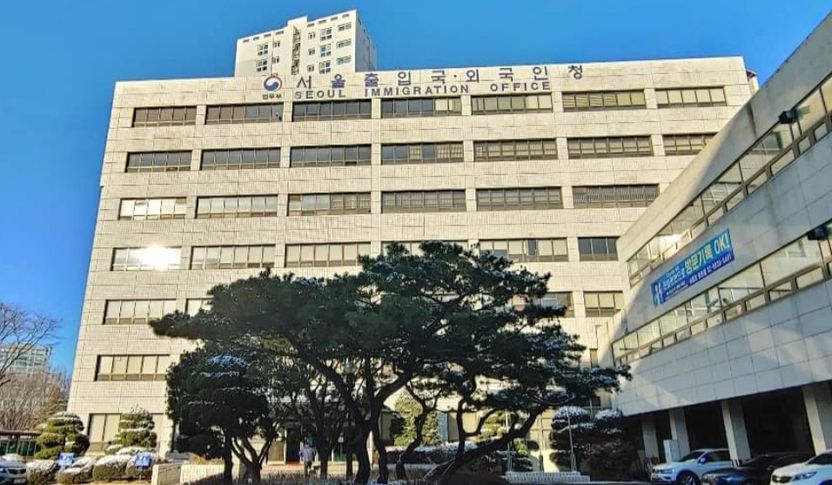 성소수자 사이트로 매수자 모집… 6억 챙긴 불법체류 태국인들 구속 송치 기사 관련이미지